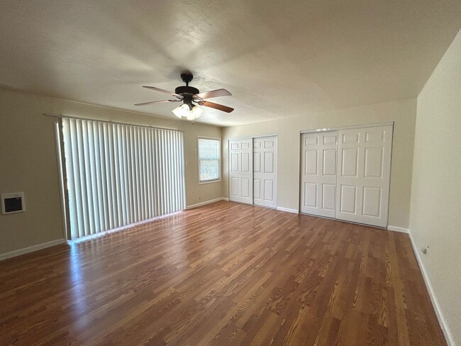 Building Photo - 3 bedroom, 2 bath Concord Home