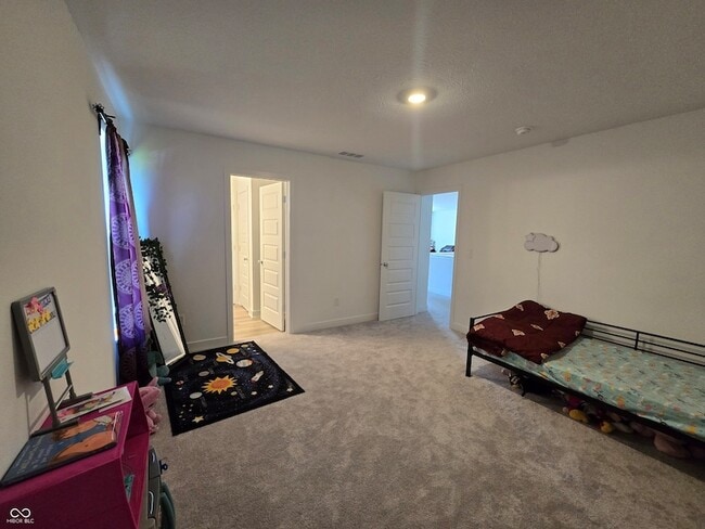 Building Photo - 5128 Summerton St