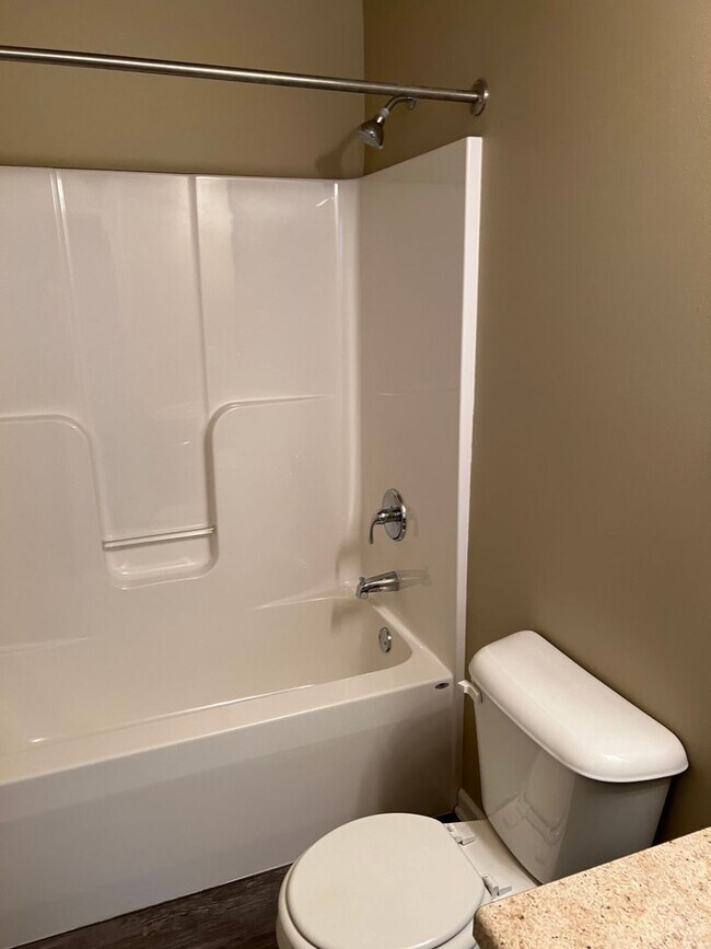 Building Photo - Great Home Available Johnston Schools