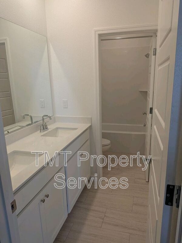 Building Photo - 8809 Boes Wy