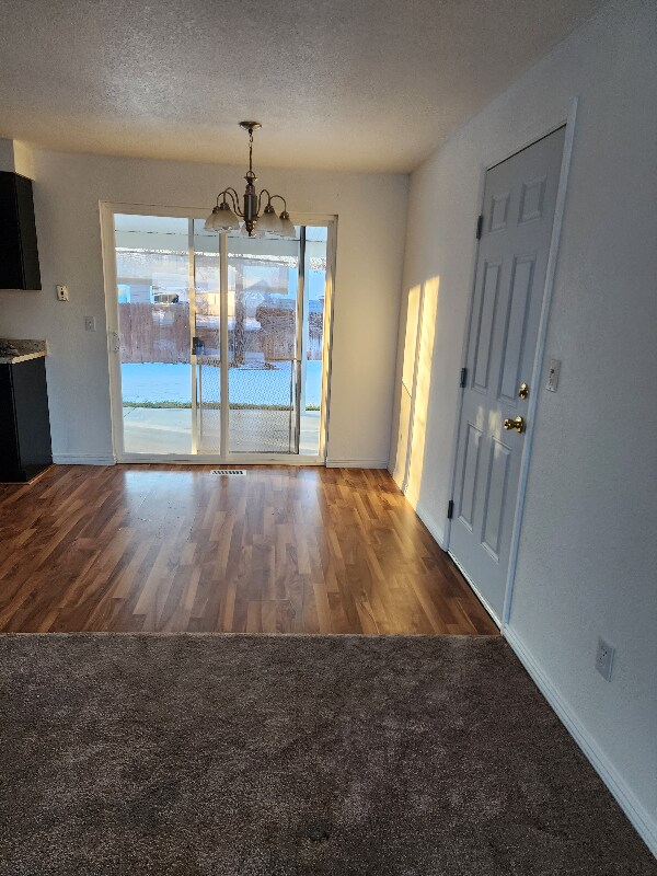 Building Photo - 10994 W Wildrose Ct