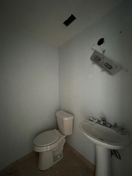 Building Photo - 1119 Tiara Trail