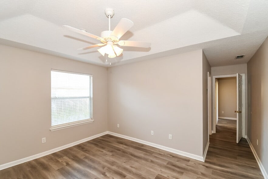 Building Photo - 1240 Brookwood Bluff Rd E