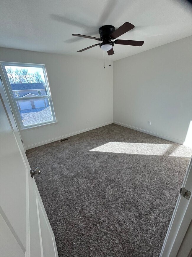 Building Photo - Newly Constructed Duplex