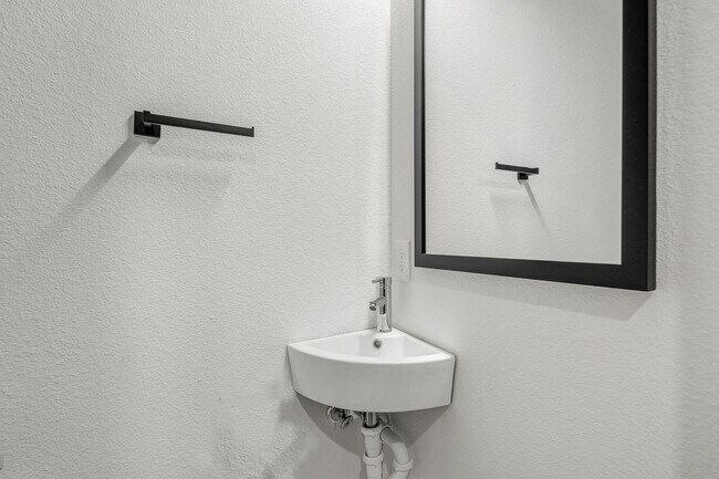 Building Photo - 3010 Alpha Wolf Ct