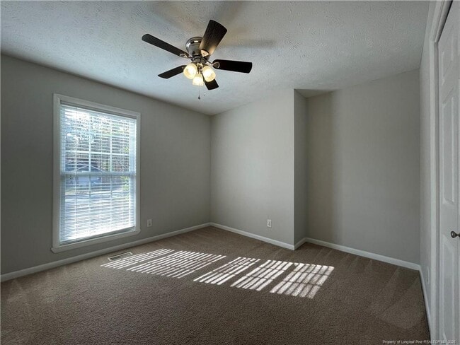 Building Photo - 7128 Calamar Dr