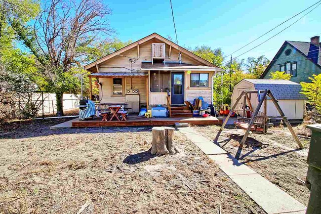 Building Photo - 825 N 7th St