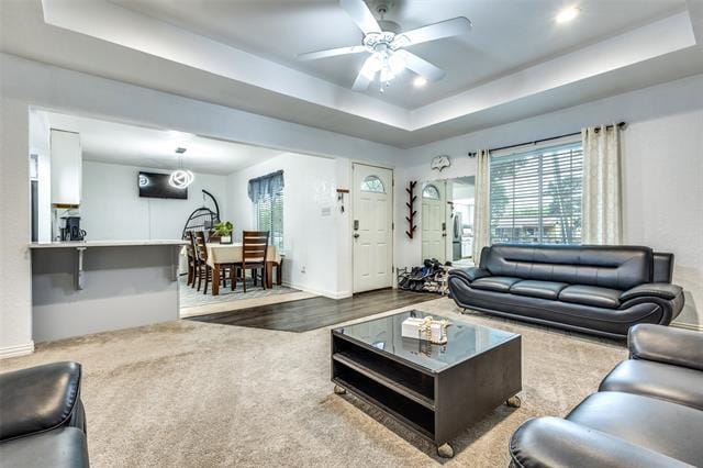 Building Photo - 414 E Hazelwood St