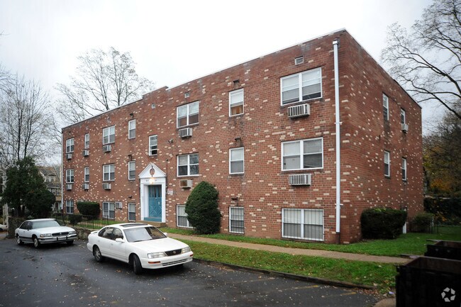 Building Photo - Crittenden Manor Apartments
