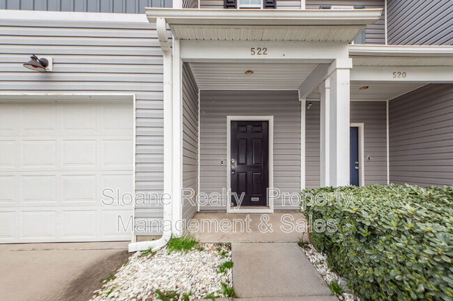 Building Photo - 522 Truman Dr