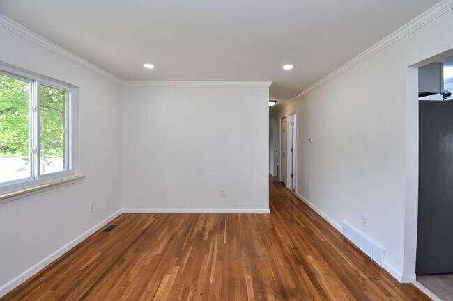 Building Photo - 33755 Newport Dr
