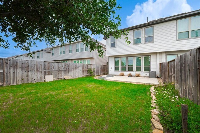 Building Photo - 4046 Balboa Dr