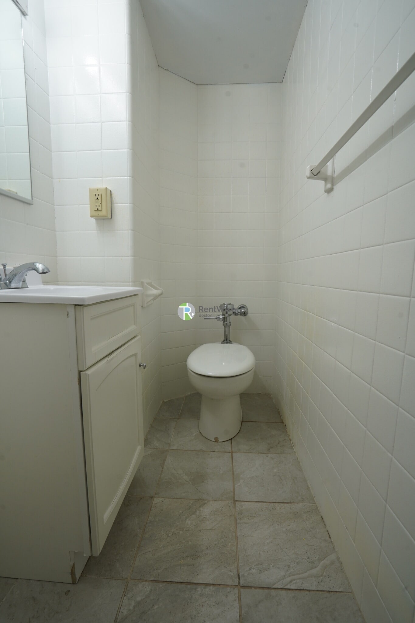 Building Photo - 62 Boylston St