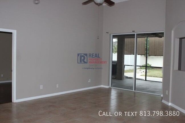 Building Photo - 13655 Artesa Bell Dr