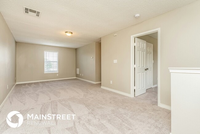 Building Photo - 7006 Cottonwood Cir