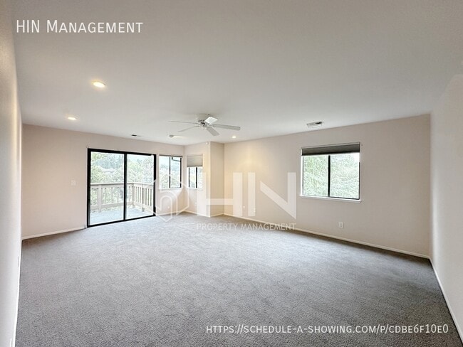 Building Photo - 1098 Ocaso Camino