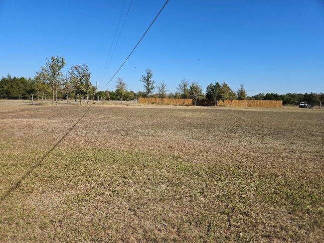 Building Photo - 482 McDonald Ln W