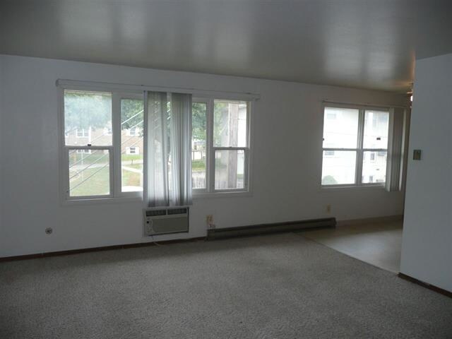 Building Photo - 3304 Sun Valley