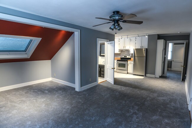 Building Photo - 2800 S 32nd Ave