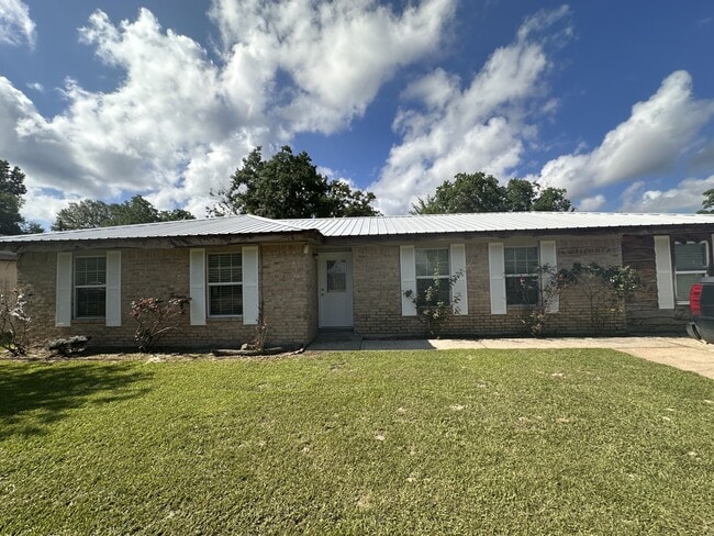 Building Photo - 1622 Espoir Dr