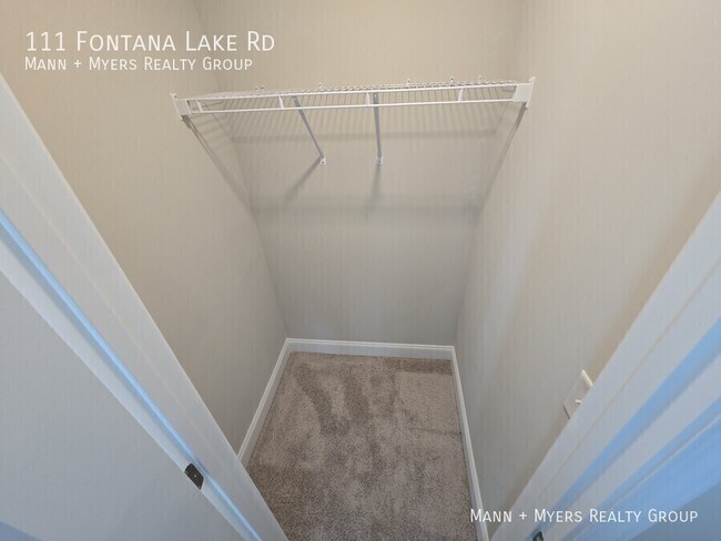 Building Photo - 111 Fontana Lake Rd