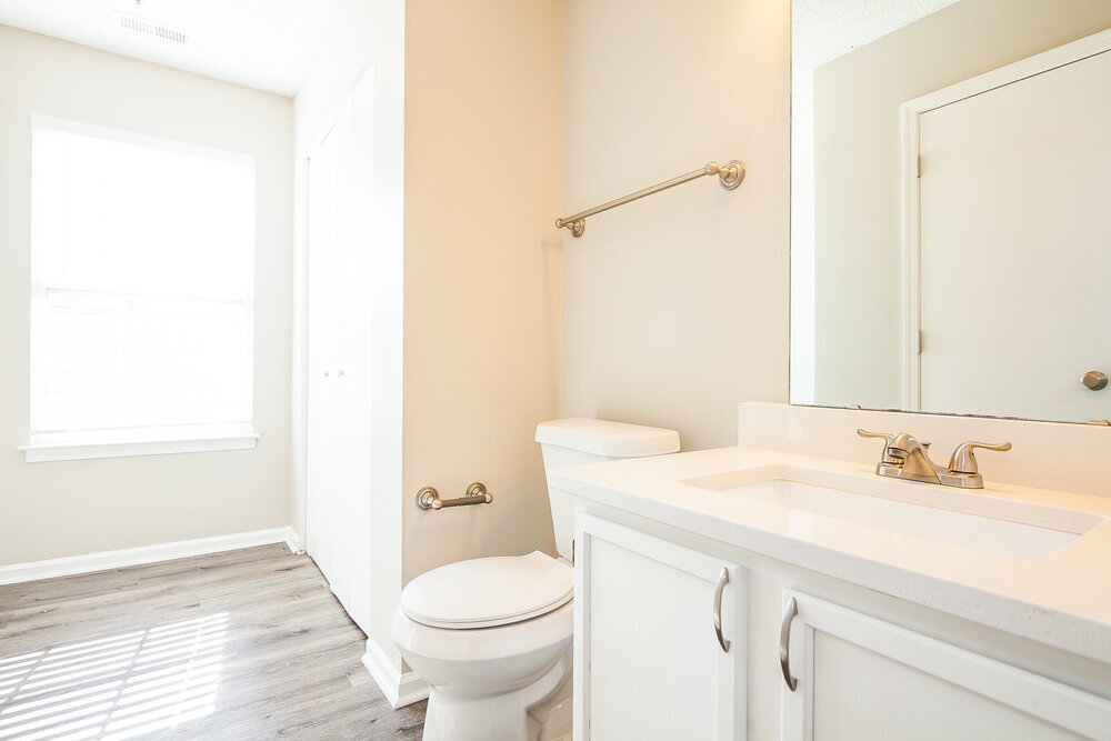 Building Photo - 427 Amhurst St SW