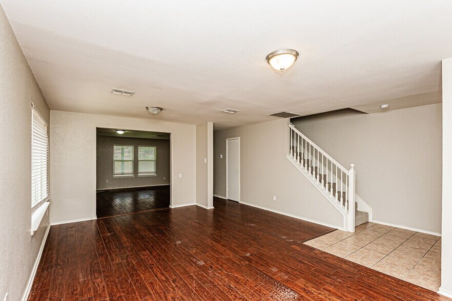 Building Photo - 4129 Fossile Butte Dr