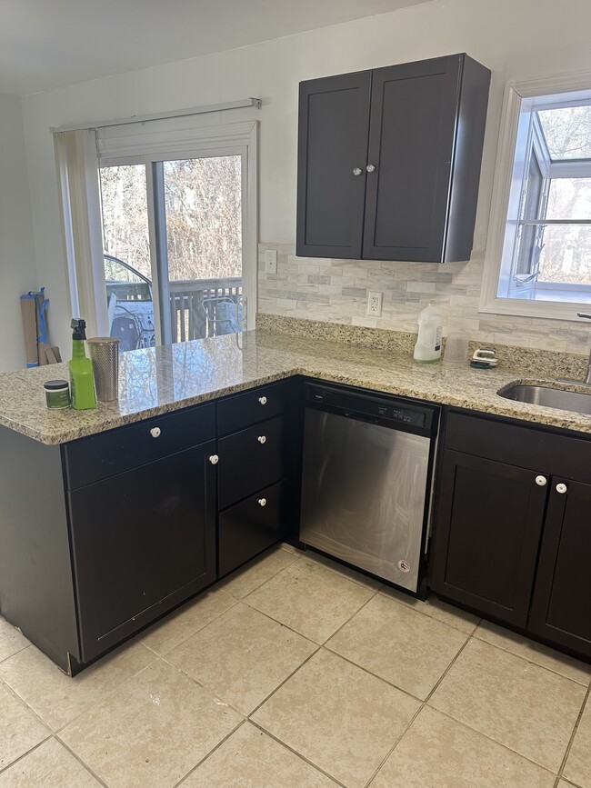 Building Photo - 6913 Woodstream Ln