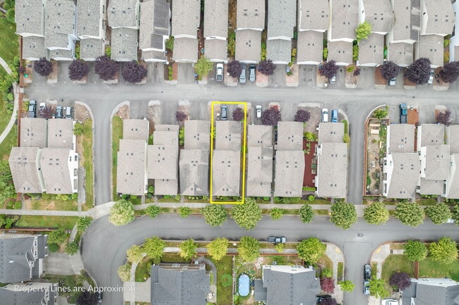 Building Photo - 4127 McKinley St NE