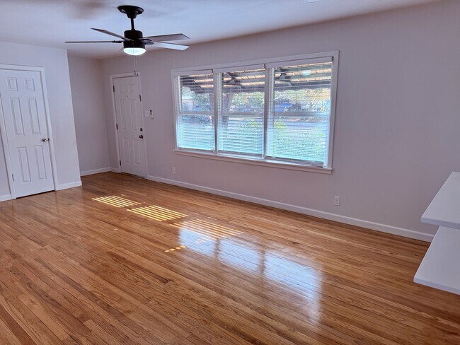 Building Photo - 4210 37th St