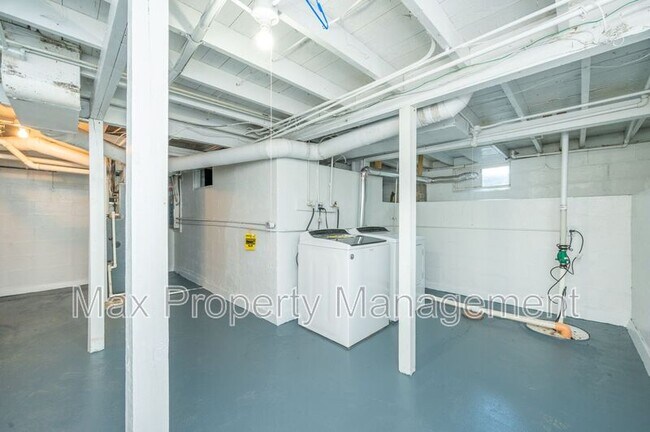 Building Photo - 3830 51st St
