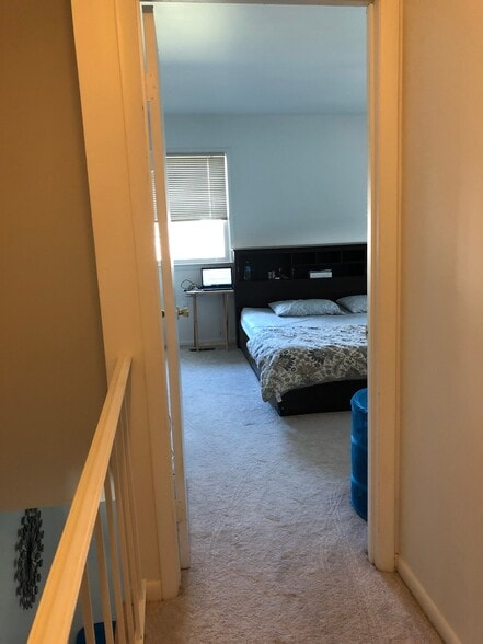 Building Photo - 4240 Embassy Dr