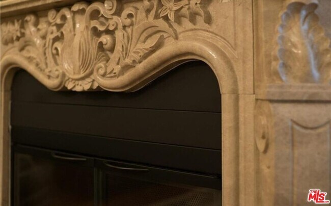 Building Photo - 11040 Salt Lake Ave