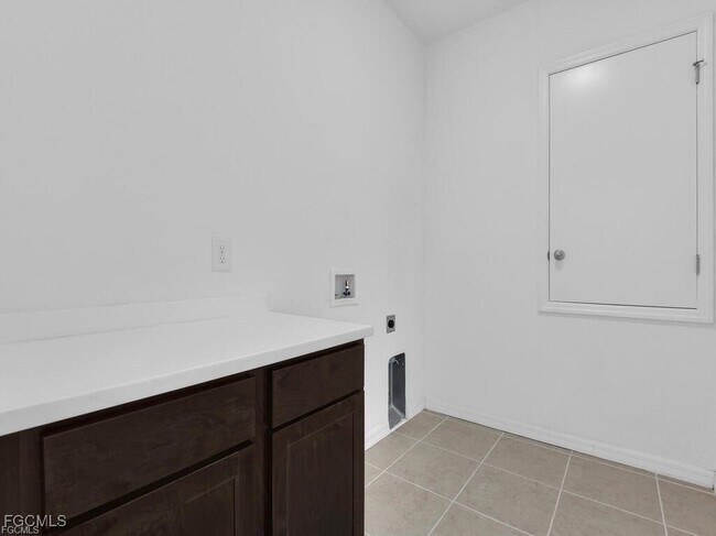 Building Photo - 2032 NW 32nd Ct