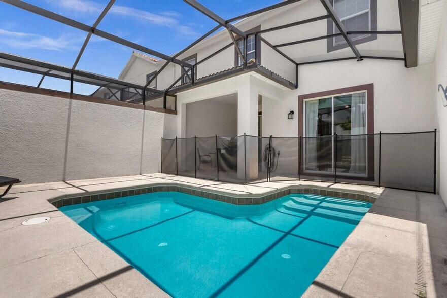 Building Photo - 9079 Dogleg Dr