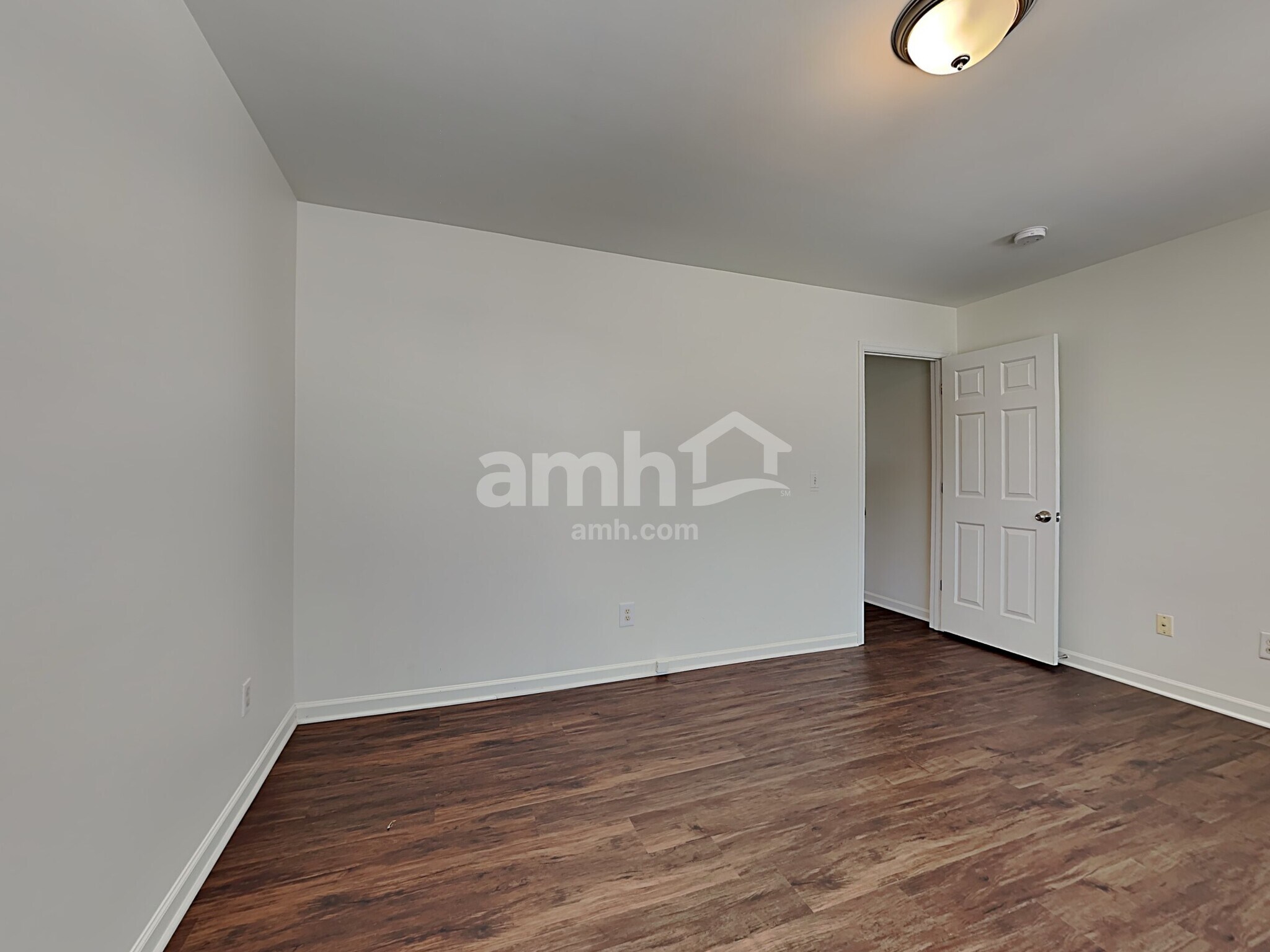 Building Photo - 2307 Sidney Porter Dr