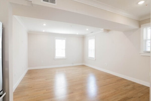 Primary Photo - 19 Beston St