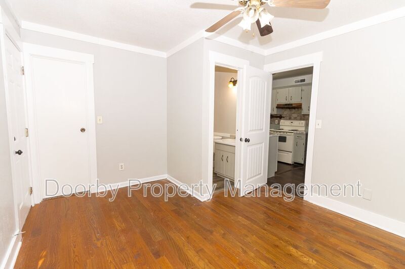 Building Photo - 8800 Millard Lee Ln