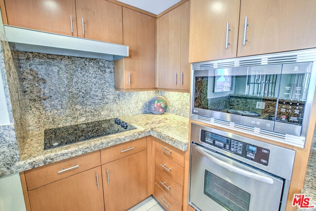 Building Photo - 2160 Century Park E