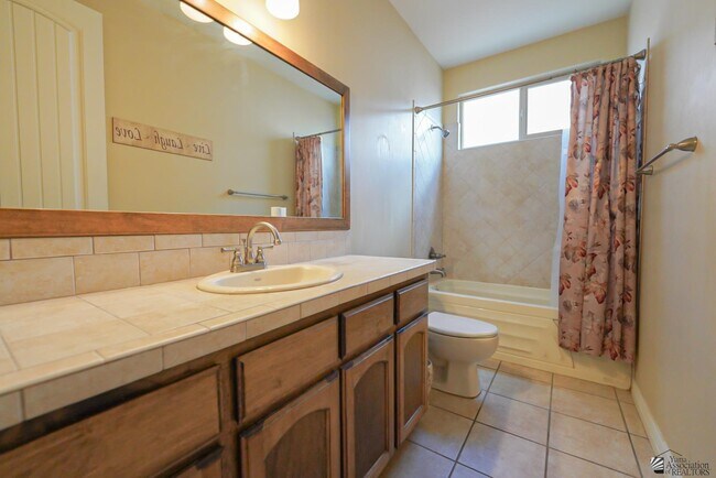 Building Photo - 3476 S Woodpecker Way