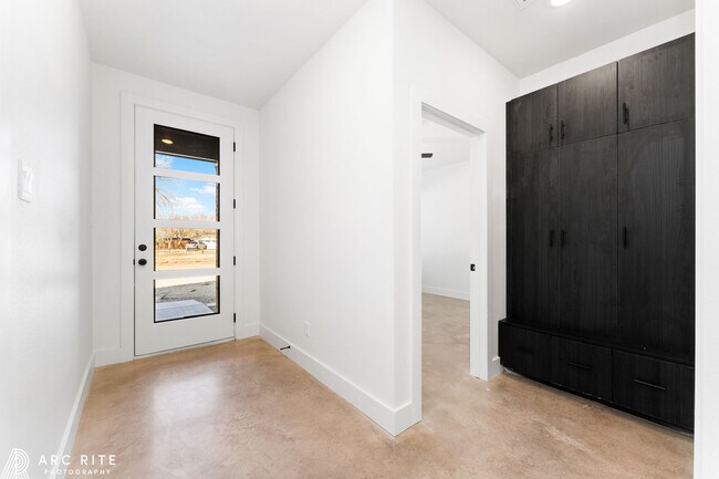 Building Photo - 4527 22nd Pl