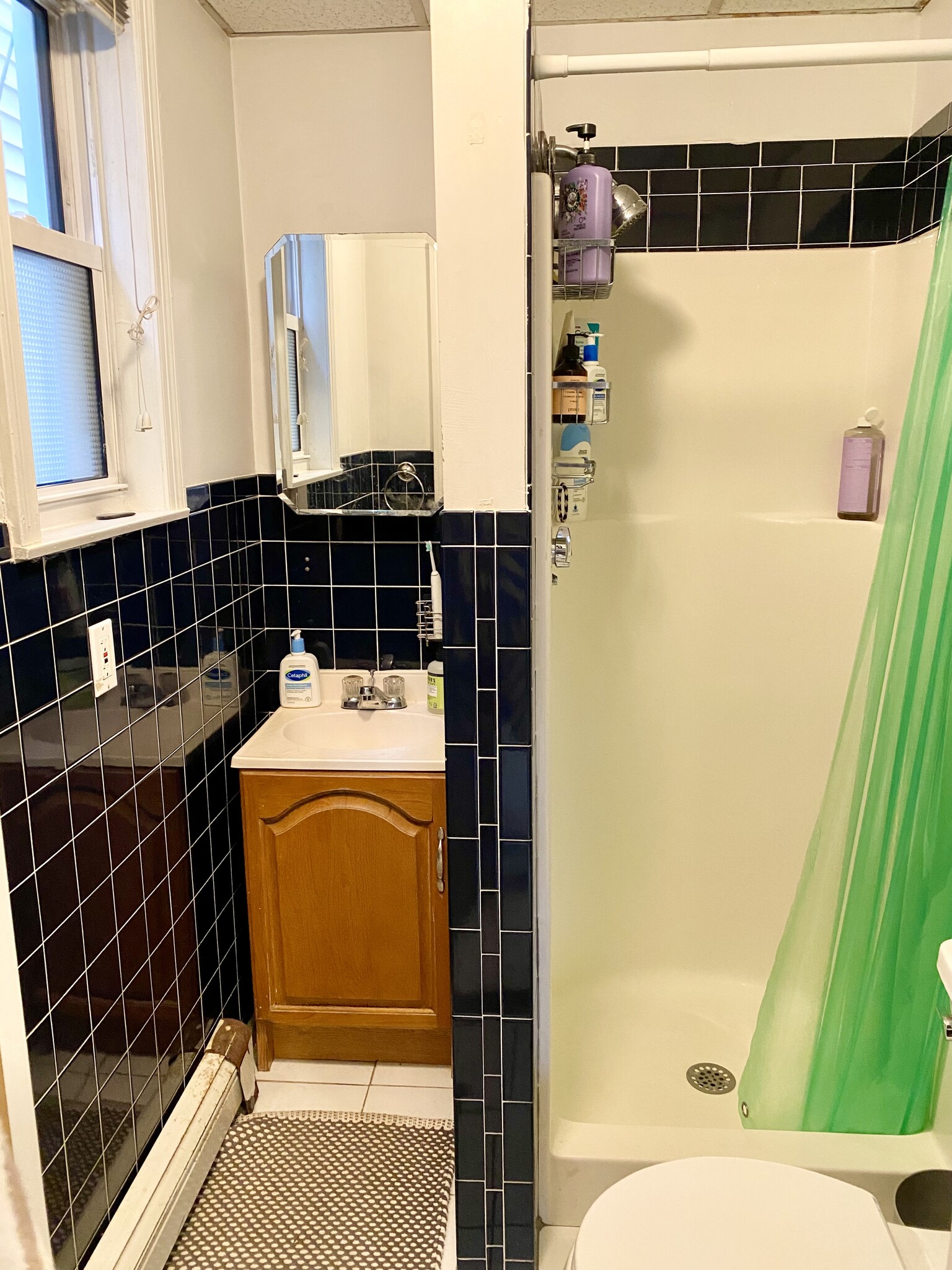 Building Photo - 160 Otis St