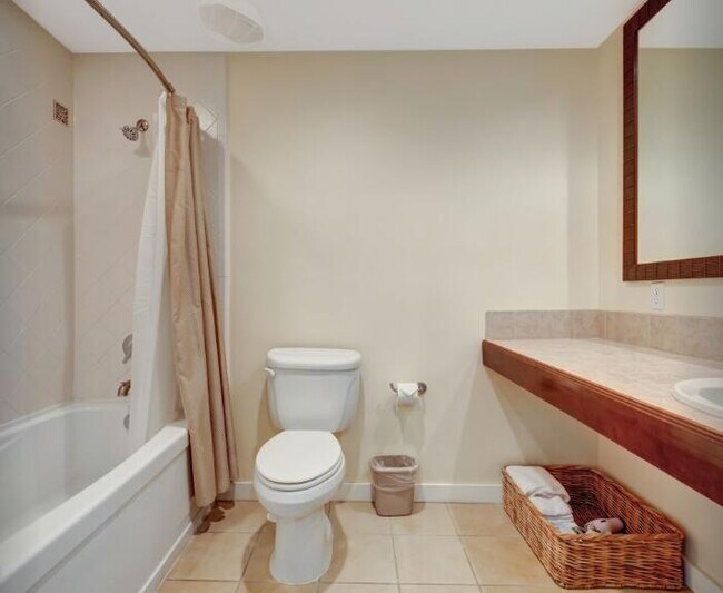 Building Photo - 5002 S Sandestin Blvd