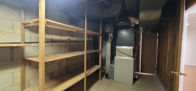 Building Photo - 12812 Bluet Ln