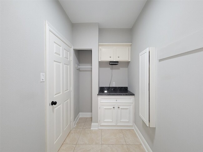 Building Photo - 11614 Taos Ln