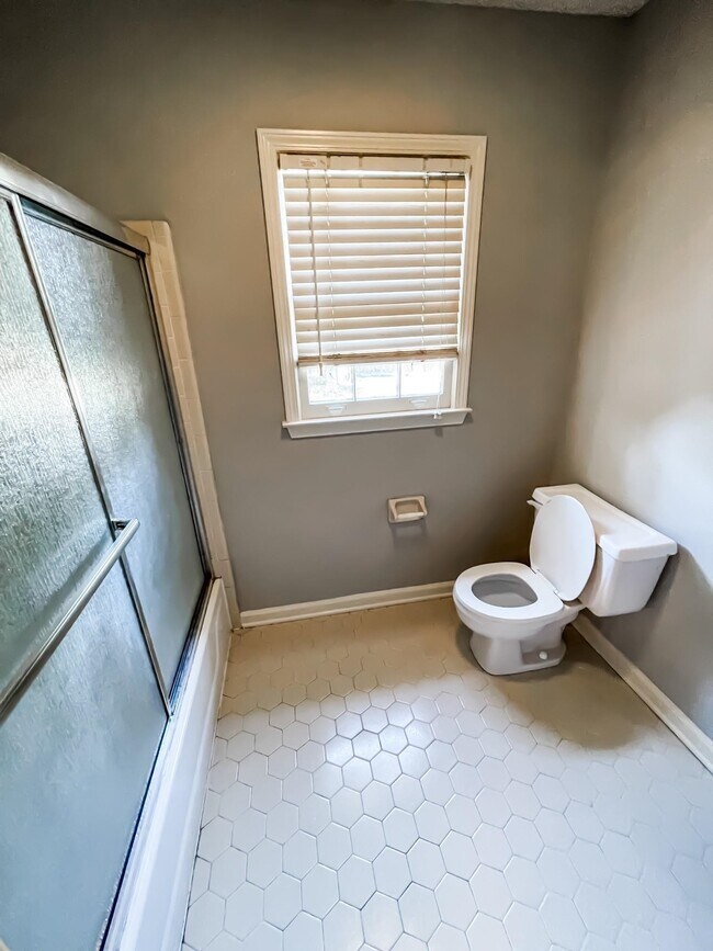 Building Photo - 3366 Bailey Creek Cove N