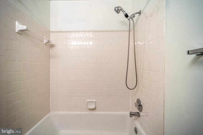 Building Photo - 8501 Blue Bird Woods Ct
