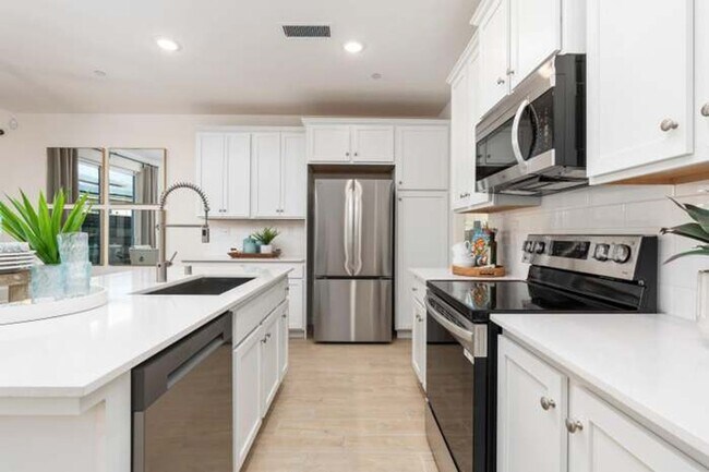 Building Photo - BRAND NEW 3/2.5 WIlson Home near Clovis South