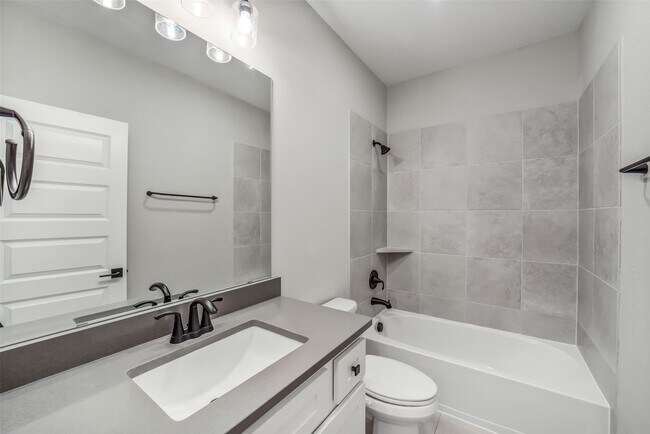 Building Photo - 10964 Swang Link Dr