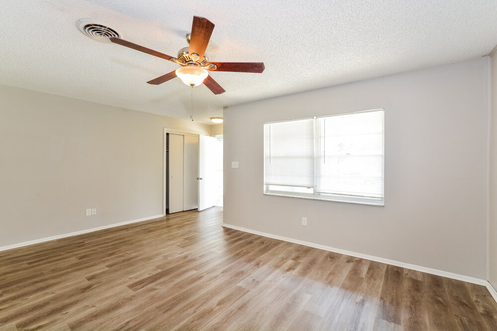 Building Photo - 10945 Tangora St